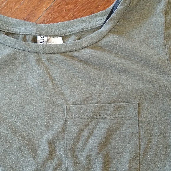 ⚡H&M basic tee ⚡bundle 5 for $20⚡ - Picture 2 of 2